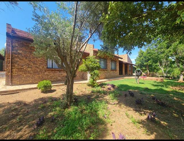 4 BEDROOM HOUSE FOR SALE IN OHRIGSTAD